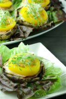 Loaded Grilled Mushroom Caps with Bacon Maple Dressing make a great starter, or perfect for a light meal. | homemadeandyummy.com
