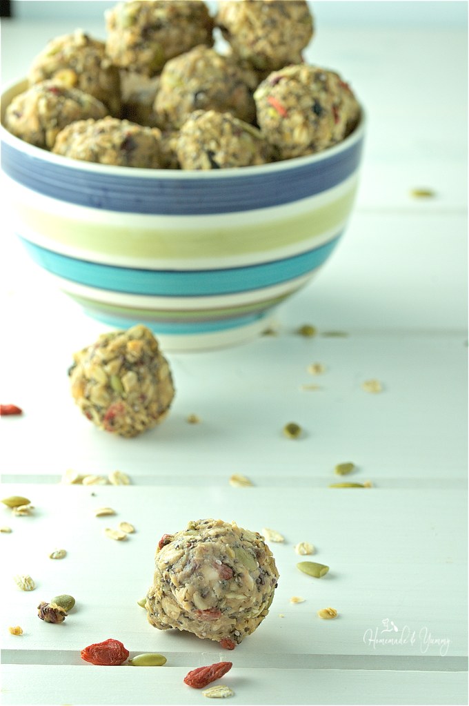 Superfood snack balls ready to eat