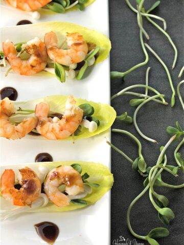 Easy Healthy Spicy Sweet Shrimp in Endive Cups are perfect for getting back on track to nutritious, healthy eating. Quick & easy for a fast, tasty dinner.| homemadeandyummy.com