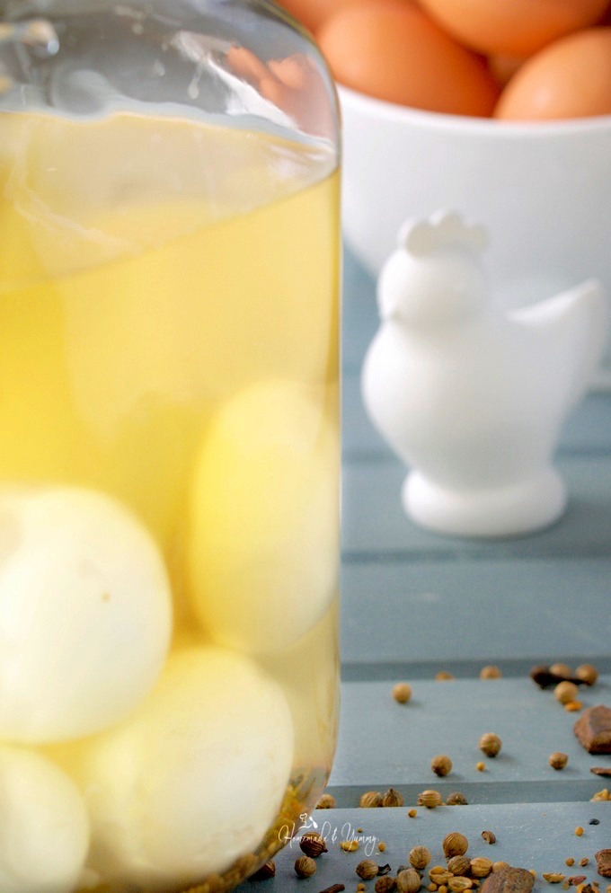 A true pub favourite, this Easy Classic Pickled Eggs Recipe is done my way. So many variations competing for "the best" tasting egg. | homemadeandyummy.com