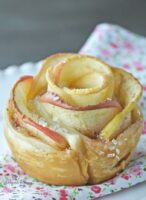 Apple Rose Puffs are such fun to make. Using puff pastry to create an easy and elegant dessert perfect for any occasion. | homemadeandyummy.com
