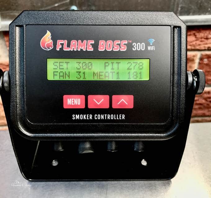Flame Boss 300 digital display.