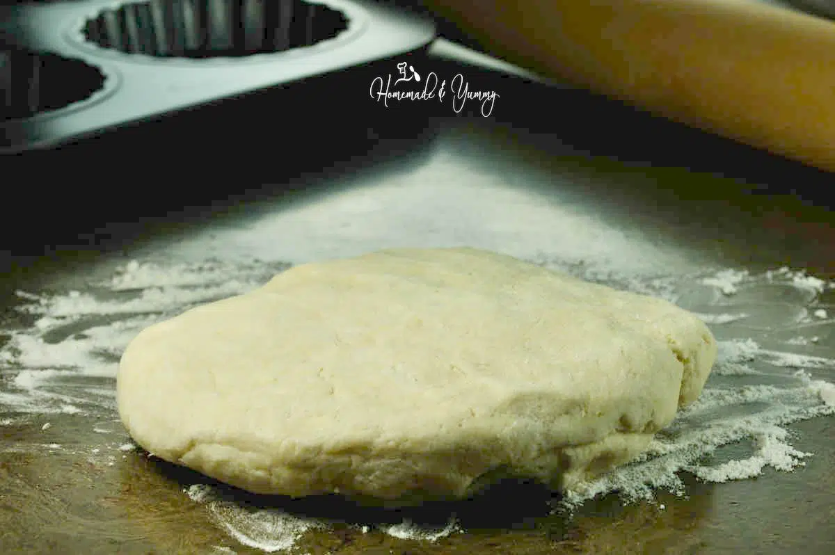 Shortcrust pastry to make tart shells.
