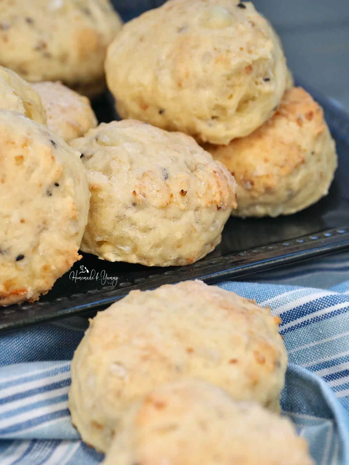 Everything Cottage Cheese Biscuits ready to eat.