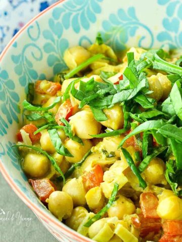 Easy Chickpea Curry for dinner.