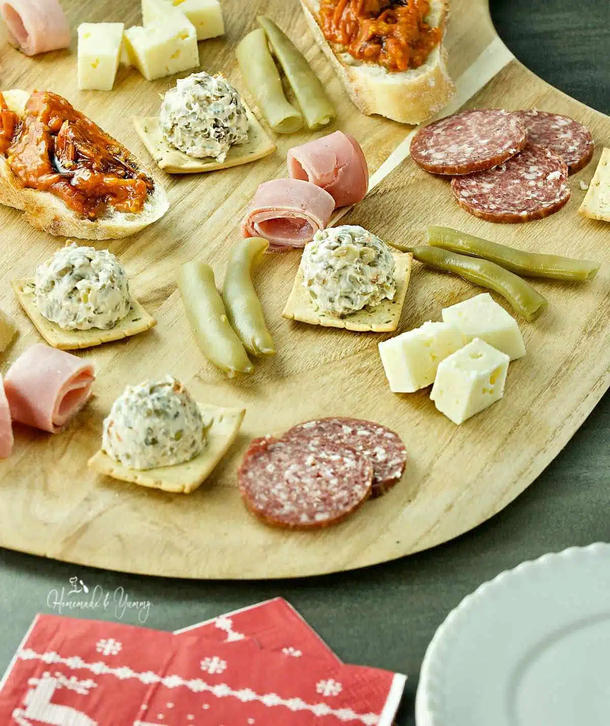 A party platter of appetizers.