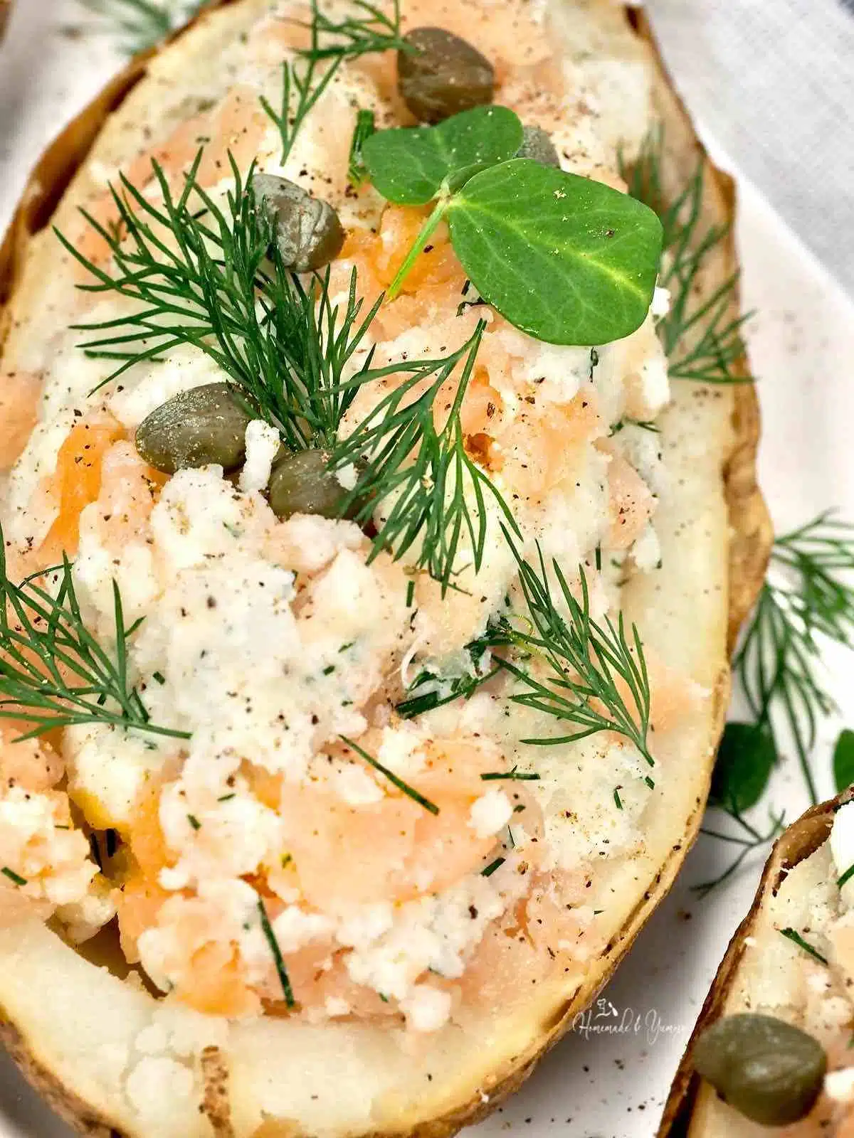 Smoked salmon and baked potato recipe is so delicious.