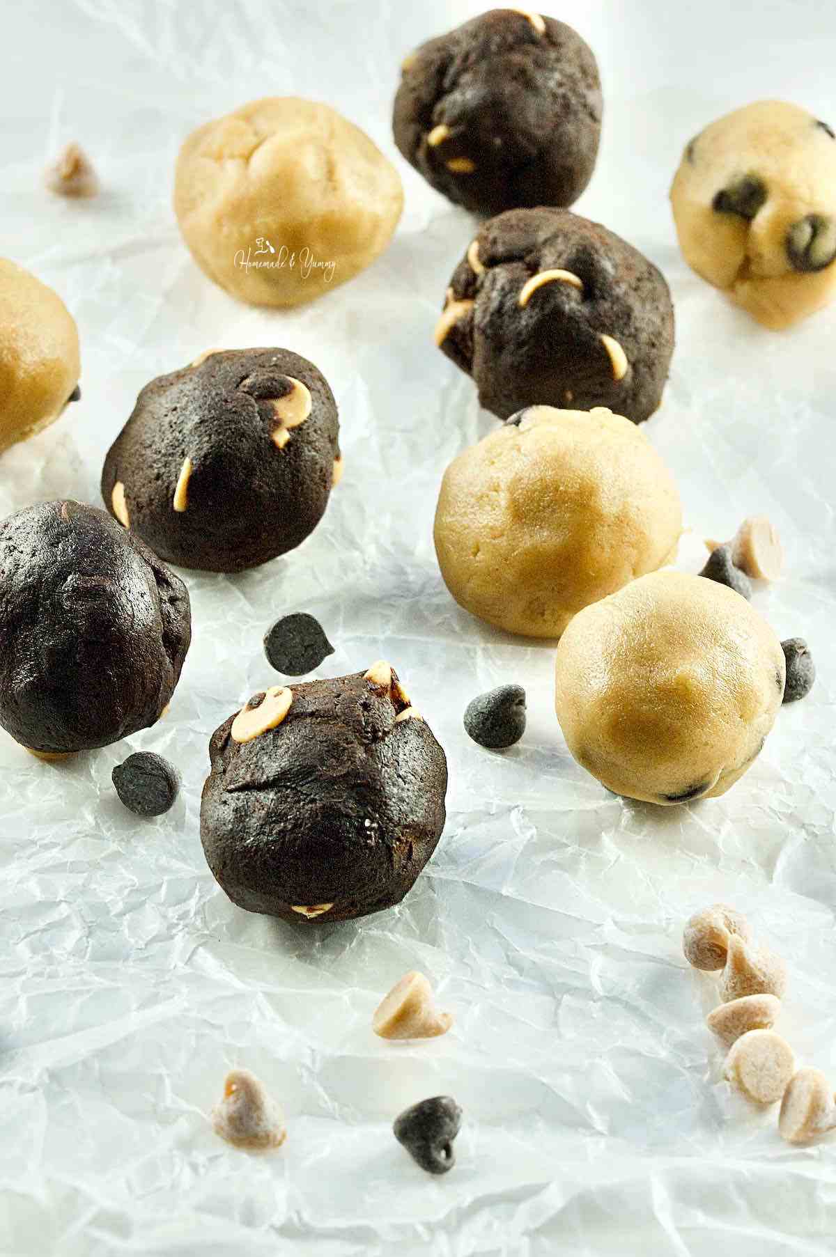 Peanut butter and chocolate cookies balls ready to blend together.