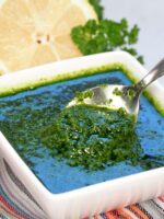 Fresh herb parsley sauce ready to use.