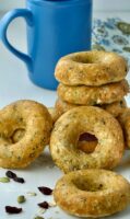 Baked oatmeal donuts make a great breakfast.