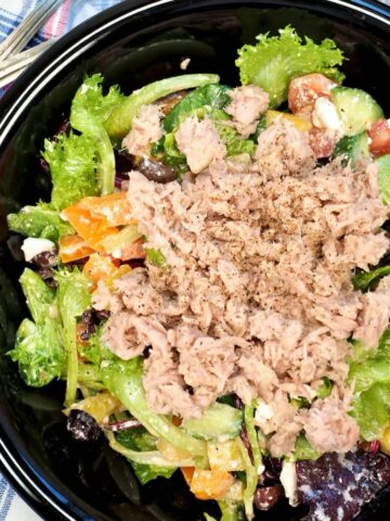 Green salad and tuna.