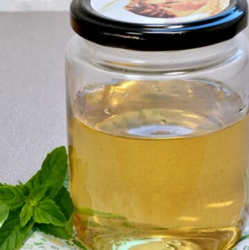 Spearmint flavoured simple syrup.